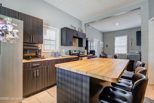 911 S 32nd St, Louisville, KY 40211