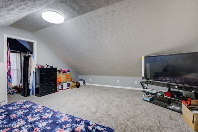 911 S 32nd St, Louisville, KY 40211