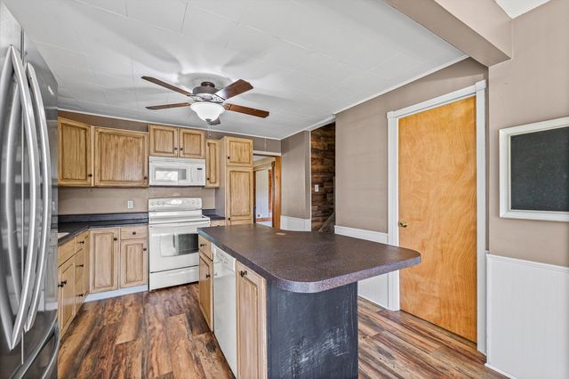 360 E Patton Street, Paxton, IL 60957