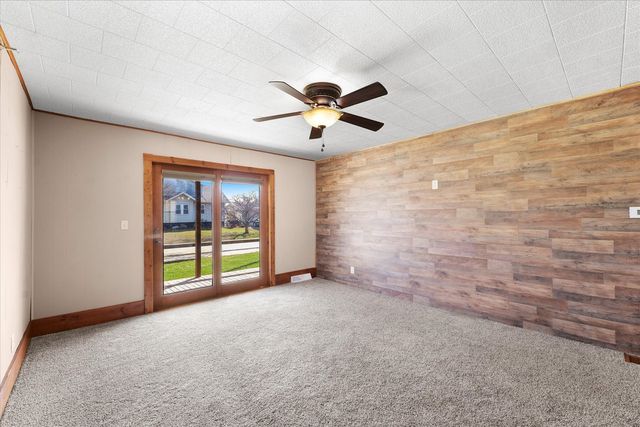 360 E Patton Street, Paxton, IL 60957