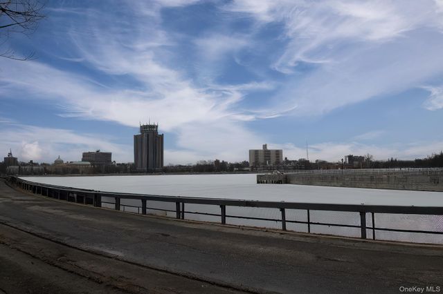 75 W 238th Street 2D, Bronx, NY 10463