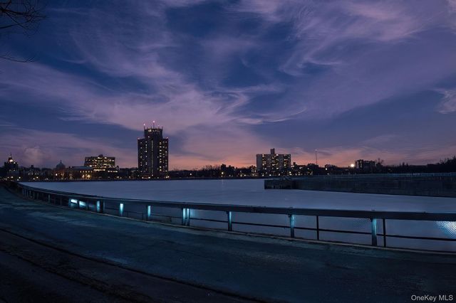 75 W 238th Street 2D, Bronx, NY 10463