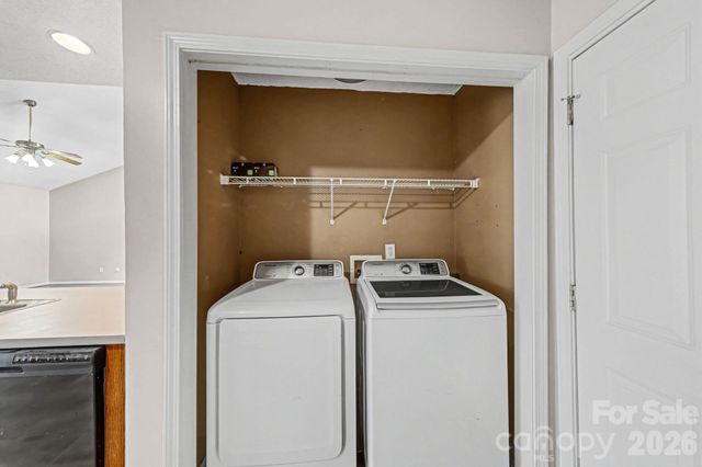 794 Hathcock Glen Drive, Oakboro, NC 28129