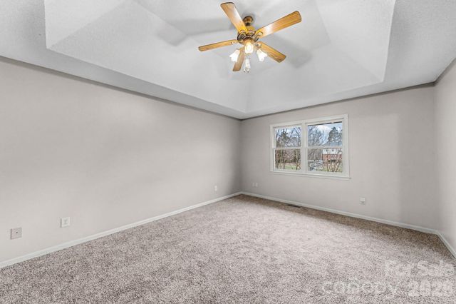 794 Hathcock Glen Drive, Oakboro, NC 28129