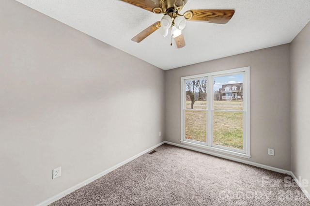 794 Hathcock Glen Drive, Oakboro, NC 28129