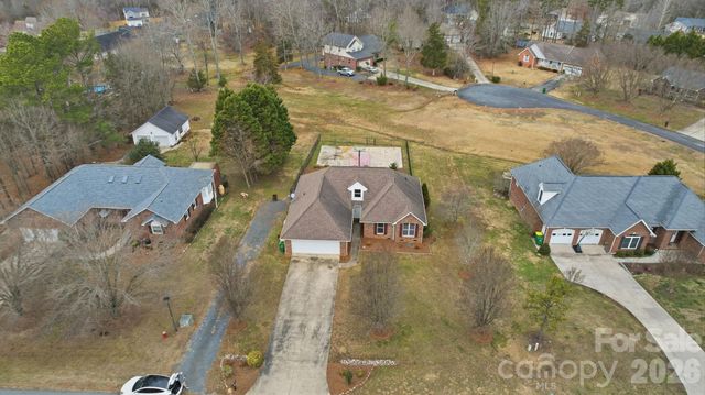 794 Hathcock Glen Drive, Oakboro, NC 28129