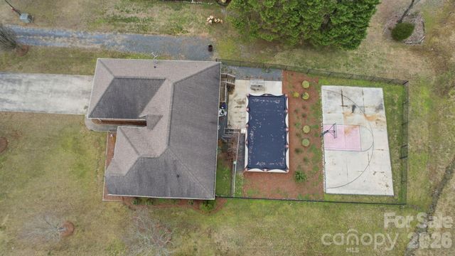 794 Hathcock Glen Drive, Oakboro, NC 28129