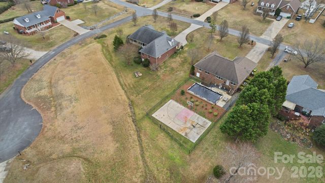 794 Hathcock Glen Drive, Oakboro, NC 28129