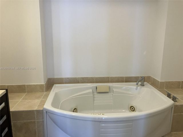 18201 Collins Ave 3708, Sunny Isles Beach, FL 33160