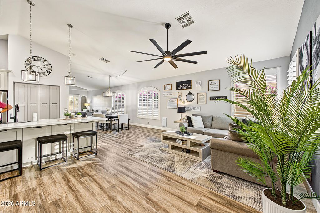 3240 S CASCADE Place, Chandler, AZ 85248 — photo 4