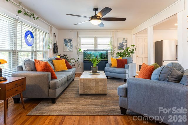 10 Lance Lane, Asheville, NC 28806