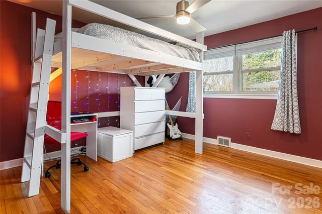 10 Lance Lane, Asheville, NC 28806