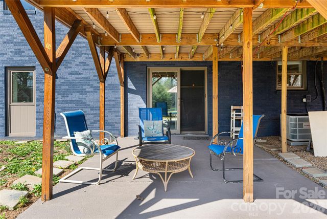 10 Lance Lane, Asheville, NC 28806