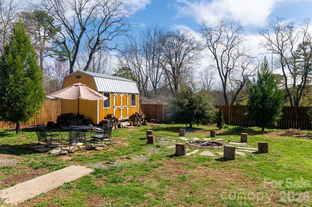 10 Lance Lane, Asheville, NC 28806