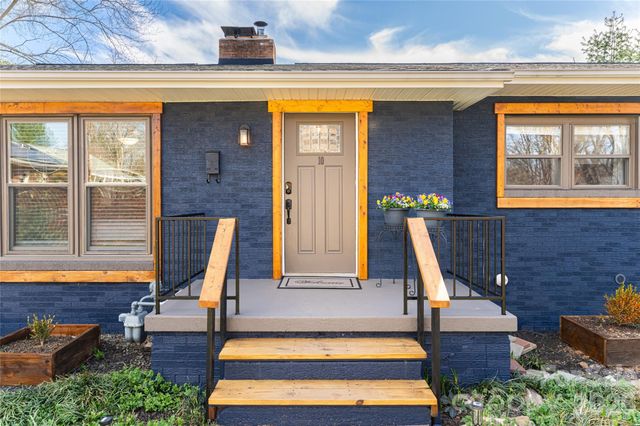 10 Lance Lane, Asheville, NC 28806