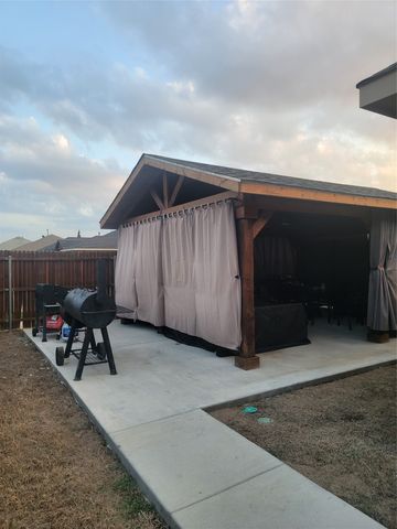 1116 Rio Vista Drive, Desoto, TX 75115