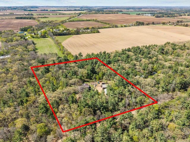 W14103 4 SEASONS DRIVE, Coloma, WI 54930