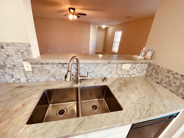 29206 Legends Valley Drive, Spring, TX 77386
