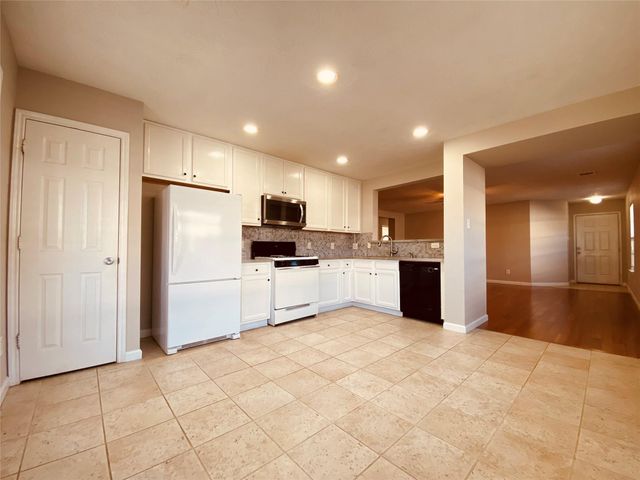 29206 Legends Valley Drive, Spring, TX 77386