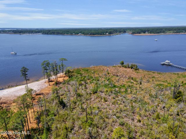 5430 Creek Pointe Road, New Bern, NC 28560