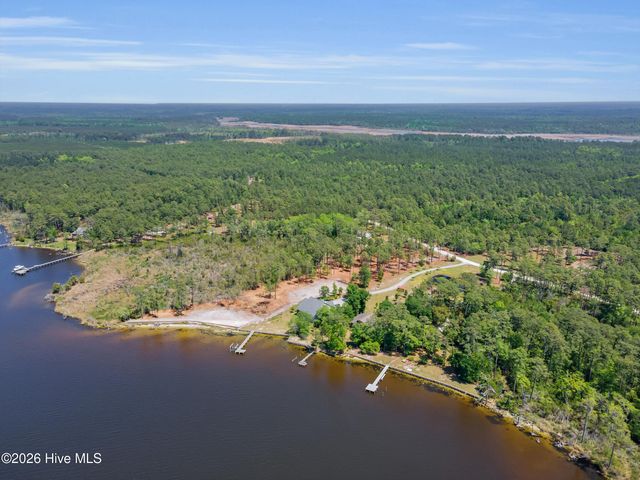 5430 Creek Pointe Road, New Bern, NC 28560