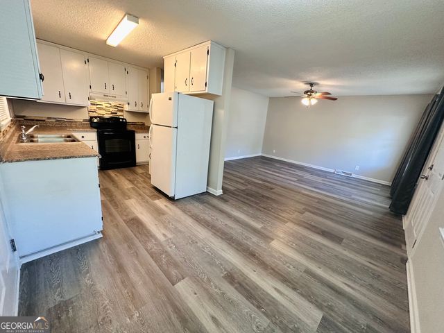 514 S Broad Street, Toccoa, GA 30577