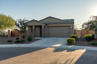 37646 N BRIDLEWOOD Lane, San Tan Valley, AZ 85140