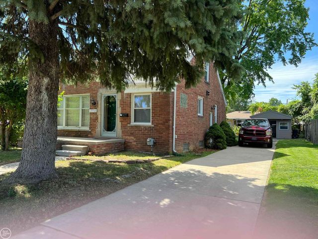 17930 Biehl Street, Roseville, MI 48066