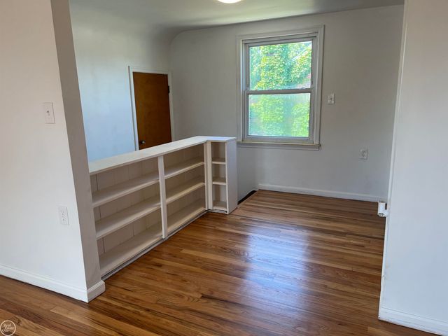 17930 Biehl Street, Roseville, MI 48066