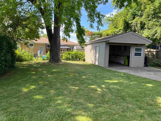 17930 Biehl Street, Roseville, MI 48066