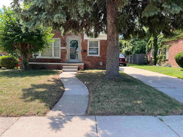 17930 Biehl Street, Roseville, MI 48066