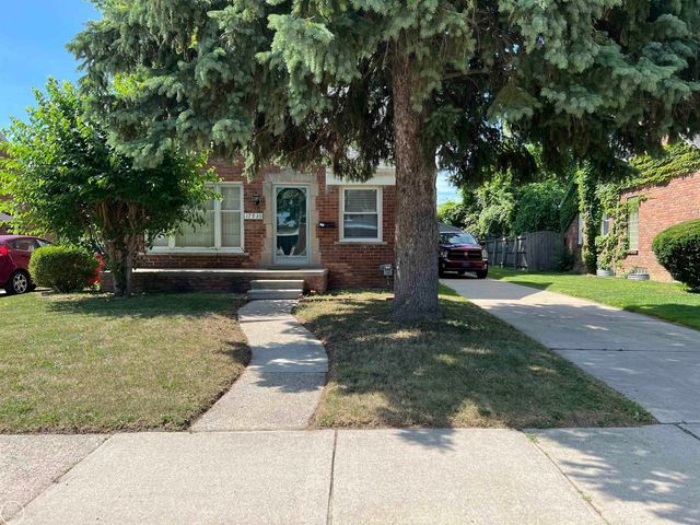 17930 Biehl Street, Roseville, MI 48066