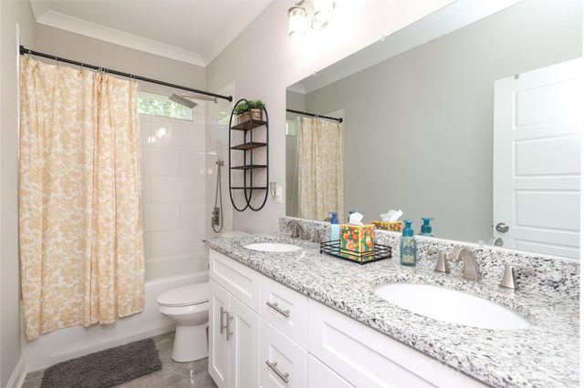 10105 Greenwood Court, Charlotte, NC 28215