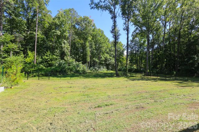 10105 Greenwood Court, Charlotte, NC 28215