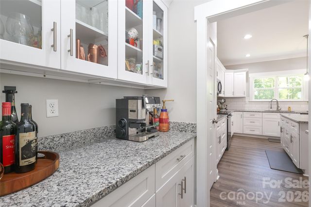 10105 Greenwood Court, Charlotte, NC 28215