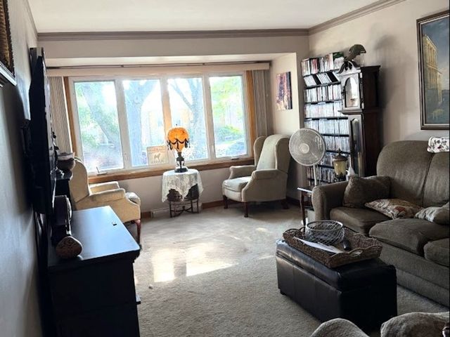 5250 S Nagle Avenue, Chicago, IL 60638