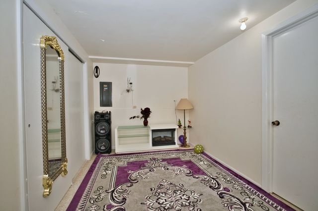 4454 Concord Lane, Skokie, IL 60076