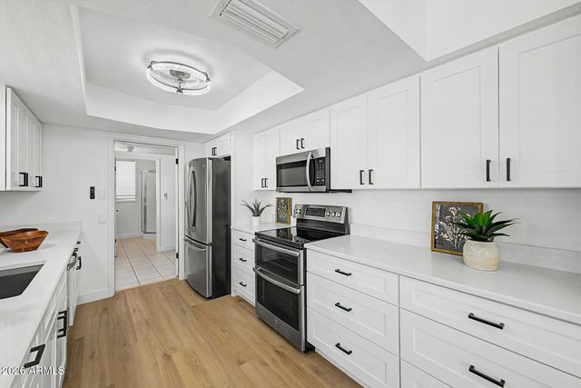 11001 W GRANADA Drive, Sun City, AZ 85373