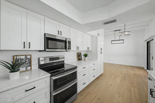 11001 W GRANADA Drive, Sun City, AZ 85373