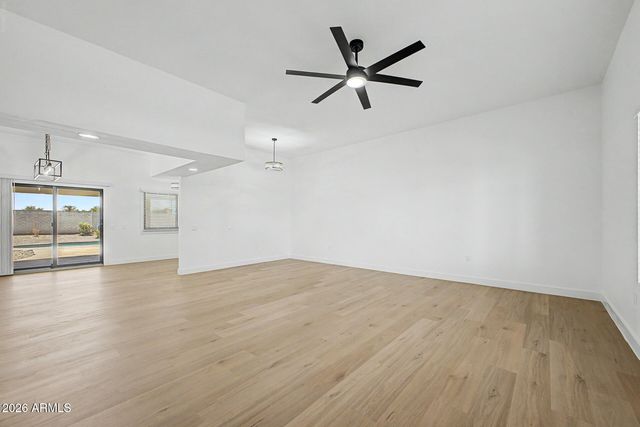 11001 W GRANADA Drive, Sun City, AZ 85373