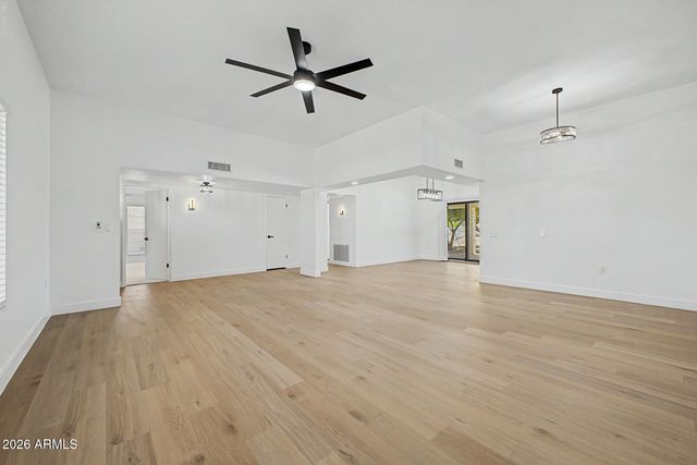 11001 W GRANADA Drive, Sun City, AZ 85373