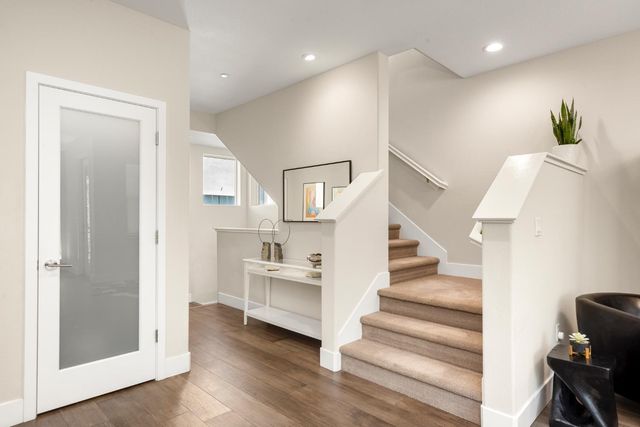 425 10th St, Sacramento, CA 95814