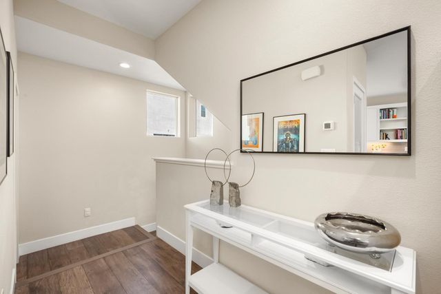 425 10th St, Sacramento, CA 95814