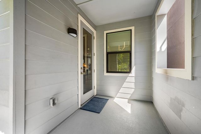 425 10th St, Sacramento, CA 95814