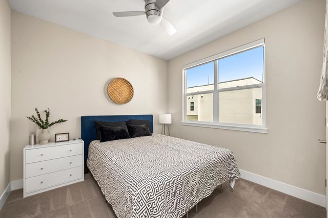 425 10th St, Sacramento, CA 95814