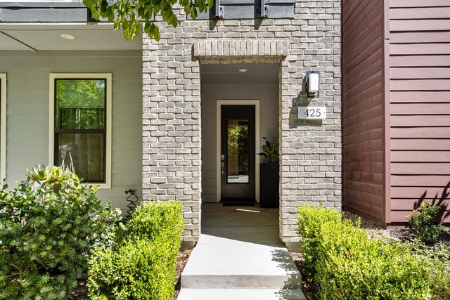 425 10th St, Sacramento, CA 95814