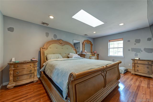 7 Howard Street, Selden, NY 11784