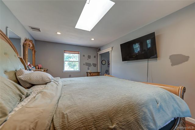 7 Howard Street, Selden, NY 11784