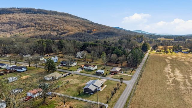 125 Pickett Drive, Whitwell, TN 37397