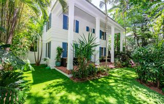 3569 Avocado Ave, Coconut Grove, FL 33133